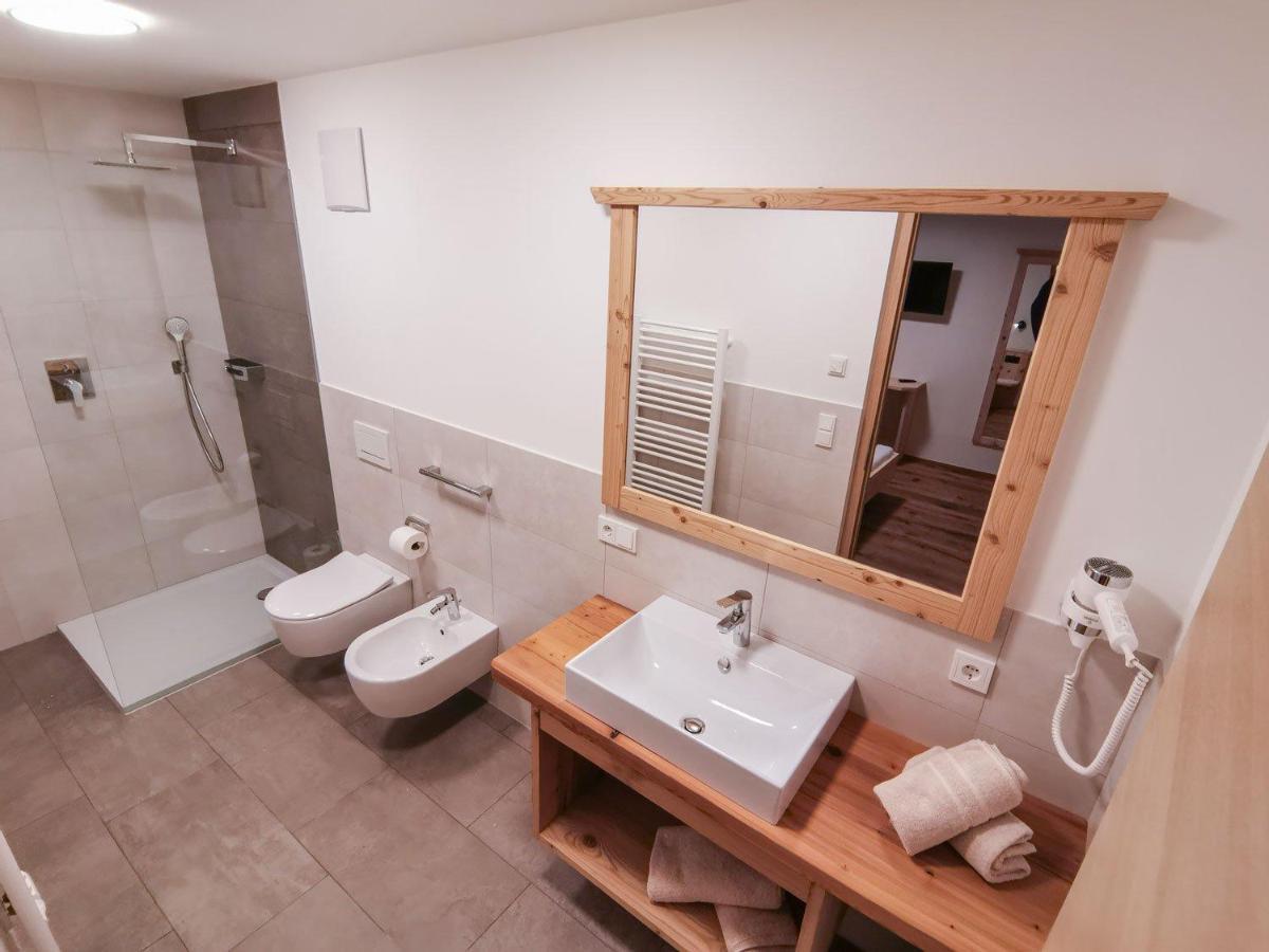 Messna Living Appartement Reischach Buitenkant foto